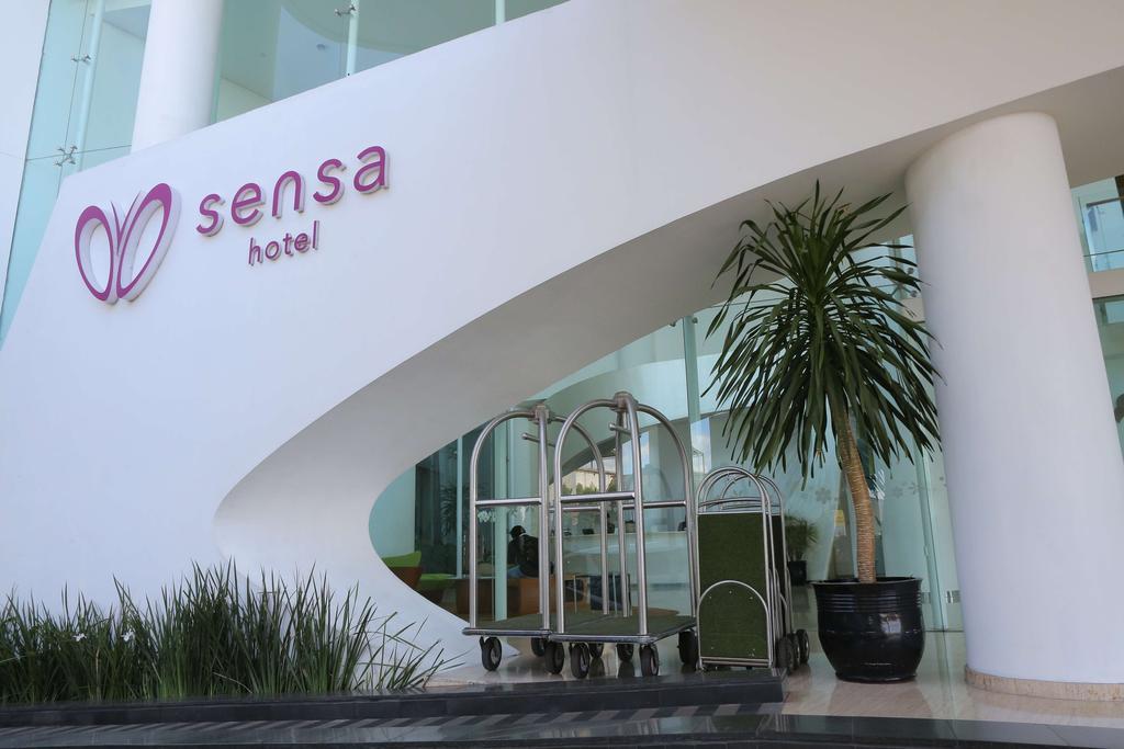 Sensa Hotel Bandung Exterior photo